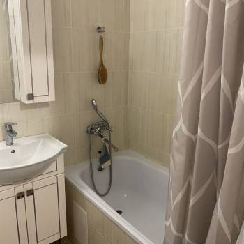 Сдается 1-комнатная квартира, 37 м²