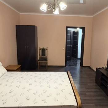 Сдается 1-комнатная квартира, 53 м²