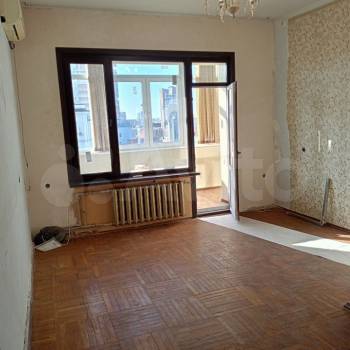 Продается 1-комнатная квартира, 49 м²