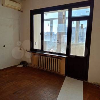 Продается 1-комнатная квартира, 49 м²