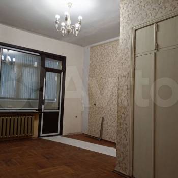 Продается 1-комнатная квартира, 49 м²