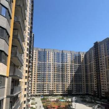 Продается 1-комнатная квартира, 46 м²
