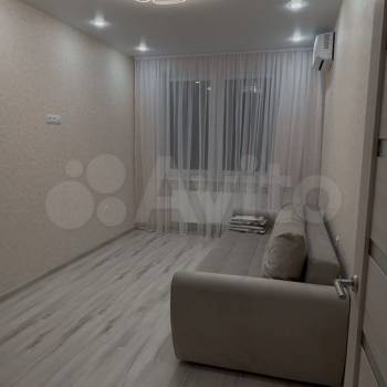 Сдается 2-х комнатная квартира, 65 м²