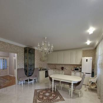 Продается 3-х комнатная квартира, 109 м²