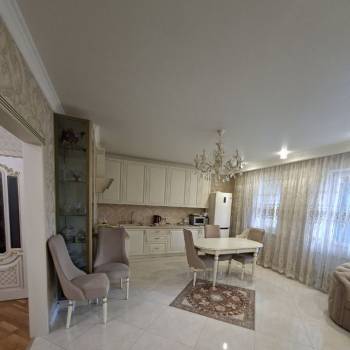 Продается 3-х комнатная квартира, 109 м²