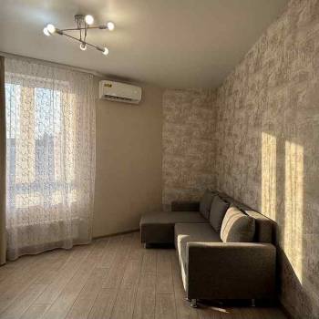 Сдается 1-комнатная квартира, 39 м²
