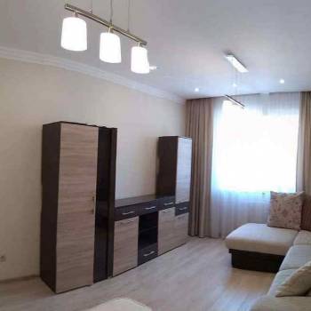 Сдается 1-комнатная квартира, 46 м²