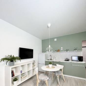 Продается 1-комнатная квартира, 36 м²