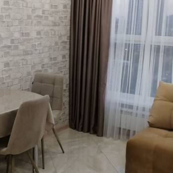 Сдается 1-комнатная квартира, 52 м²
