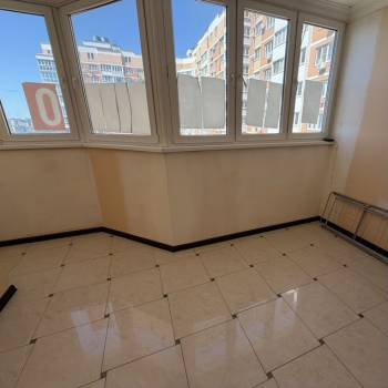 Сдается 2-х комнатная квартира, 77 м²