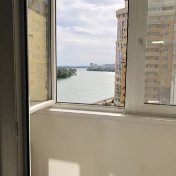Сдается 2-х комнатная квартира, 92 м²