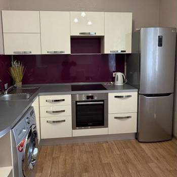 Сдается 1-комнатная квартира, 42 м²