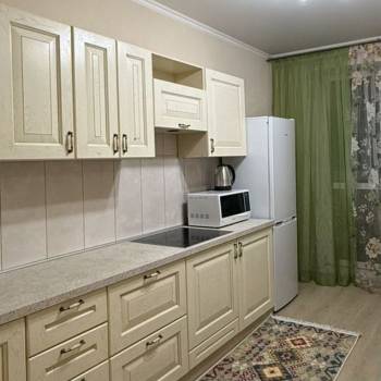 Сдается 1-комнатная квартира, 44 м²