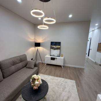 Сдается 2-х комнатная квартира, 65 м²