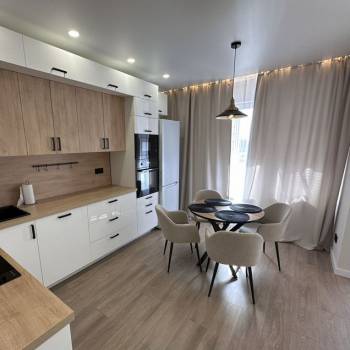 Сдается 2-х комнатная квартира, 65 м²