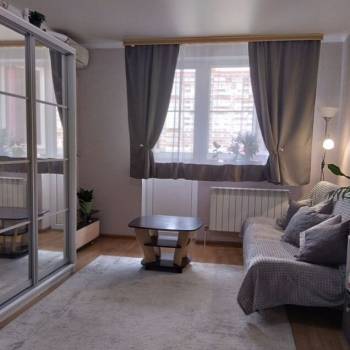 Продается 1-комнатная квартира, 41,6 м²