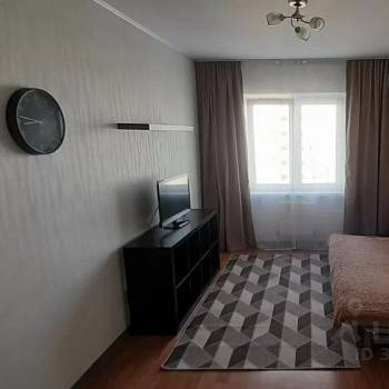 Сдается 1-комнатная квартира, 37 м²
