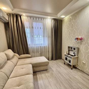 Продается 1-комнатная квартира, 41 м²