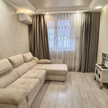 Продается 1-комнатная квартира, 41 м²