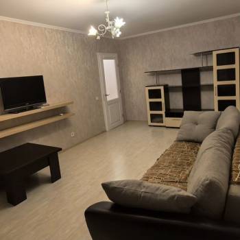 Сдается 1-комнатная квартира, 47 м²