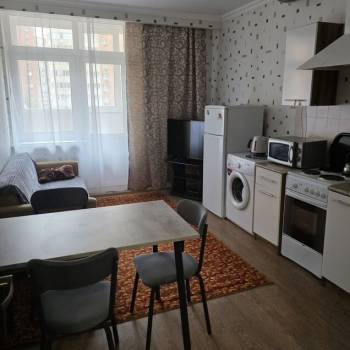 Сдается 2-х комнатная квартира, 64 м²