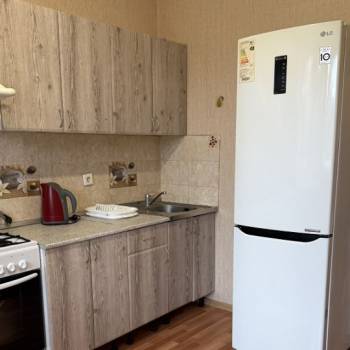 Сдается 1-комнатная квартира, 38 м²
