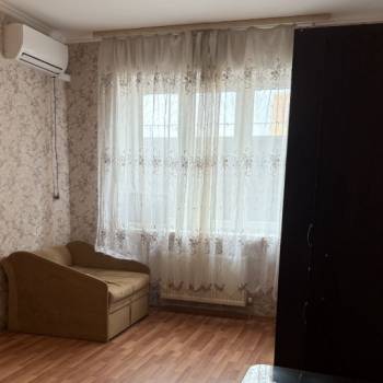 Сдается 1-комнатная квартира, 38 м²