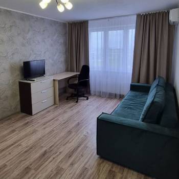 Сдается 1-комнатная квартира, 39 м²
