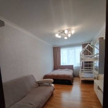 Продается 1-комнатная квартира, 47,1 м²