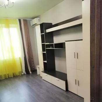 Сдается 1-комнатная квартира, 39 м²