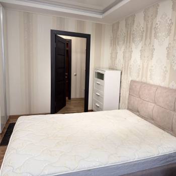 Сдается 2-х комнатная квартира, 65 м²