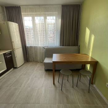Сдается 1-комнатная квартира, 37 м²