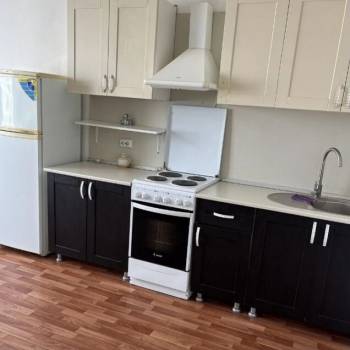 Сдается Многокомнатная квартира, 80 м²