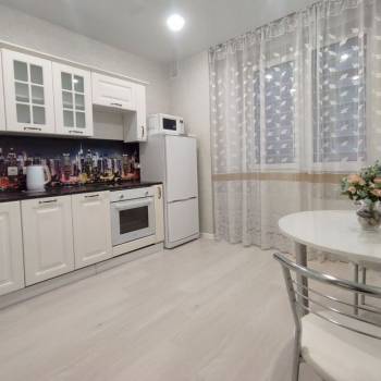 Сдается 1-комнатная квартира, 38 м²