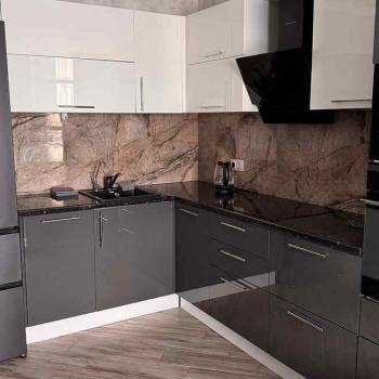 Сдается 1-комнатная квартира, 60 м²
