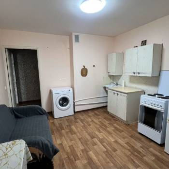 Сдается 1-комнатная квартира, 43 м²