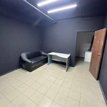 Сдается Нежилое помещение, 162 м²