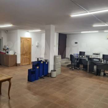 Сдается Нежилое помещение, 100 м²