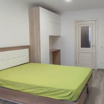 Сдается 1-комнатная квартира, 41,9 м²