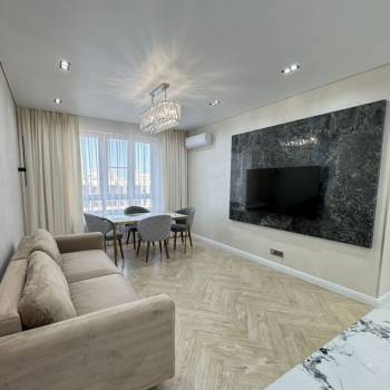 Продается Многокомнатная квартира, 85 м²