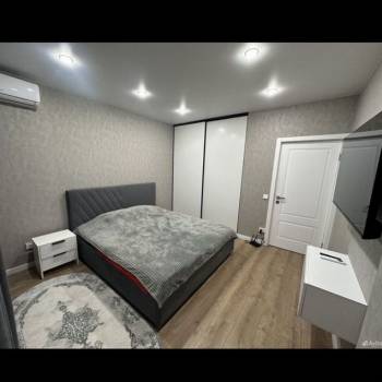 Сдается 1-комнатная квартира, 42 м²