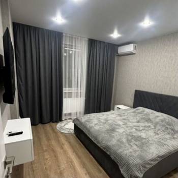 Сдается 1-комнатная квартира, 42 м²