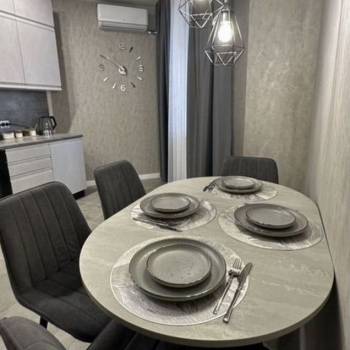 Сдается 1-комнатная квартира, 42 м²