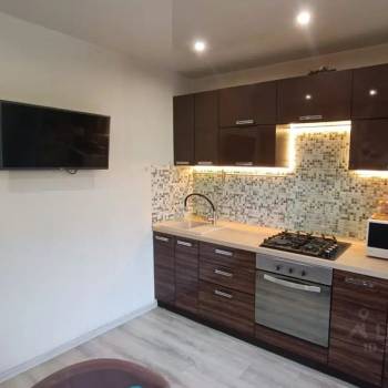 Продается 1-комнатная квартира, 43 м²