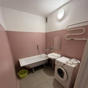 Сдается Многокомнатная квартира, 90 м²