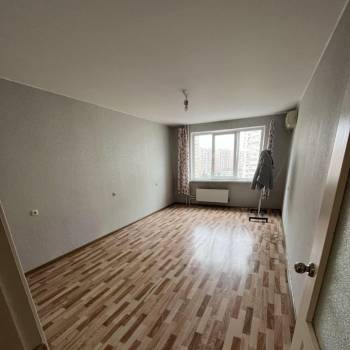 Сдается Многокомнатная квартира, 90 м²
