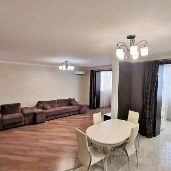 Сдается Многокомнатная квартира, 100 м²
