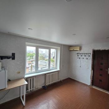 Продается 1-комнатная квартира, 13,6 м²