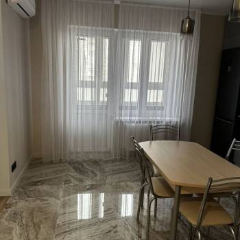 Сдается 2-х комнатная квартира, 65 м²