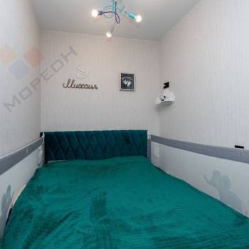 Продается 1-комнатная квартира, 42 м²